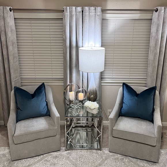 1-TGH TESSITURA ITALIAN VELVET
DECORATIVE PILLOW (Read description for details) - Picture 5 of 17